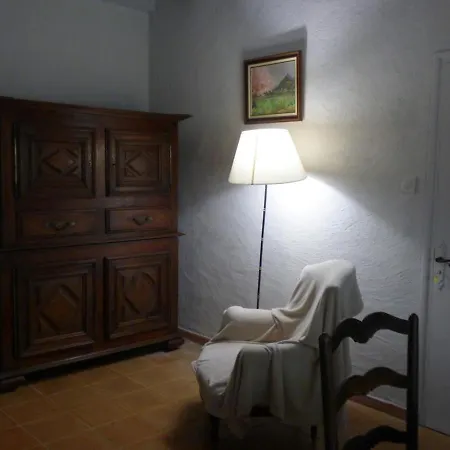Demeure Du Xviiieme Siecle - Vallee Vezere 르뷔그