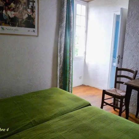 Demeure Du Xviiieme Siecle - Vallee Vezere 르뷔그