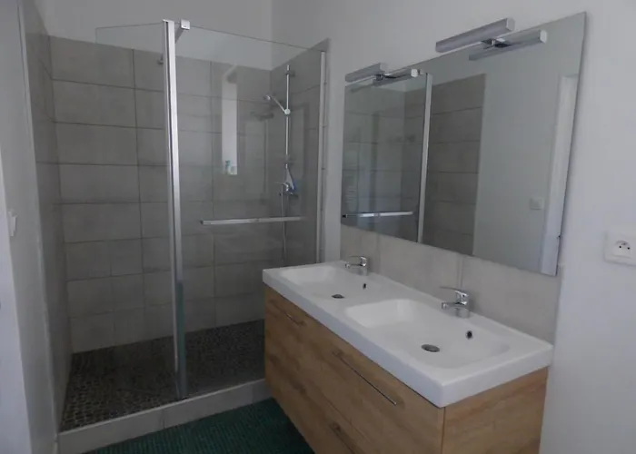 Demeure Du Xviiieme Siecle - Vallee Vezere *